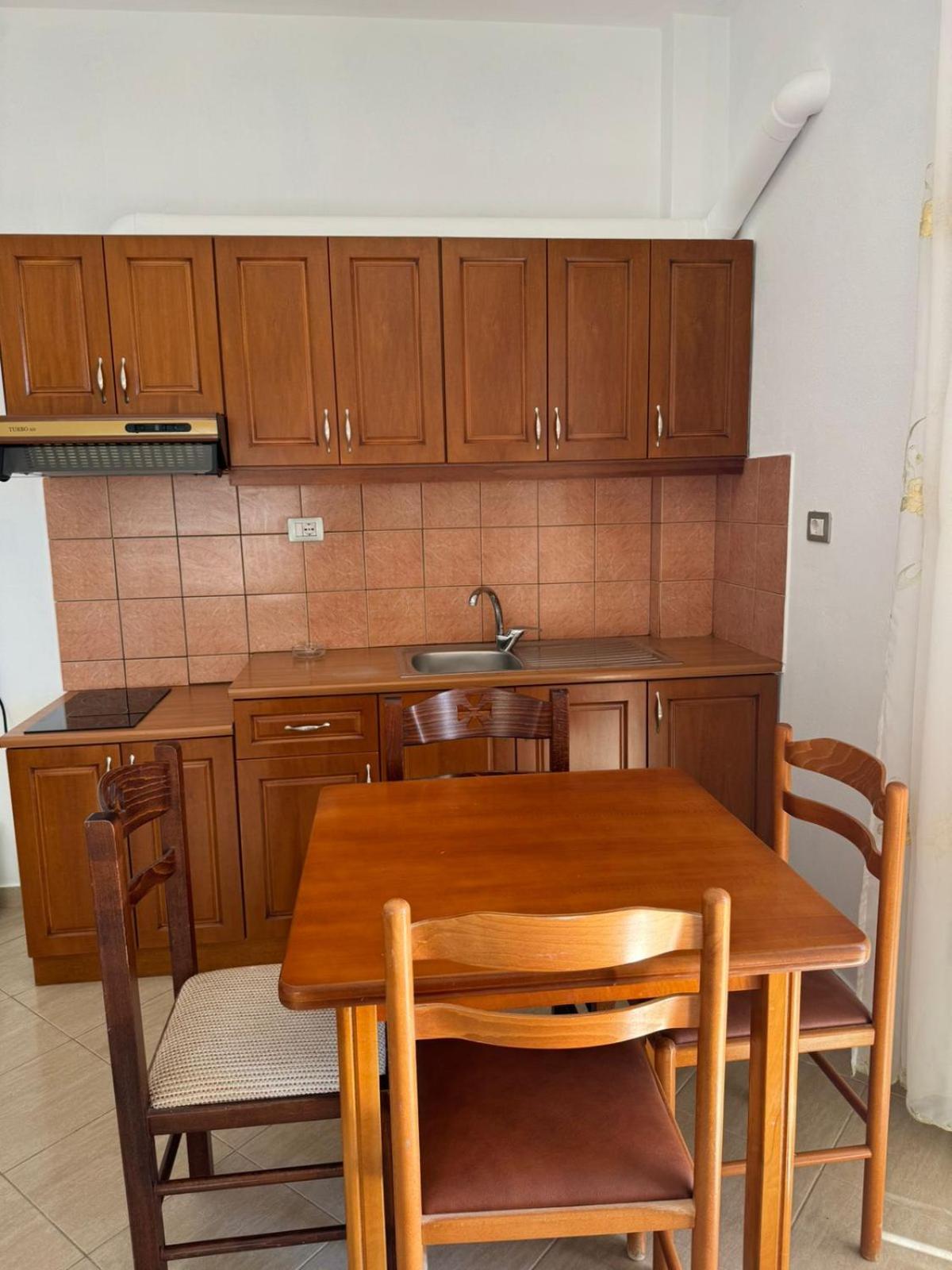 Hermes Apartment